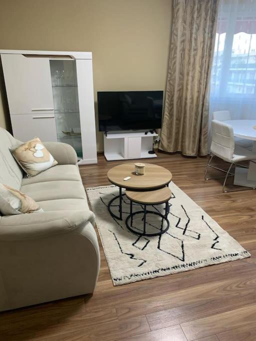 Magnifique 2 Pieces A 2 Pas De La Apartamento *